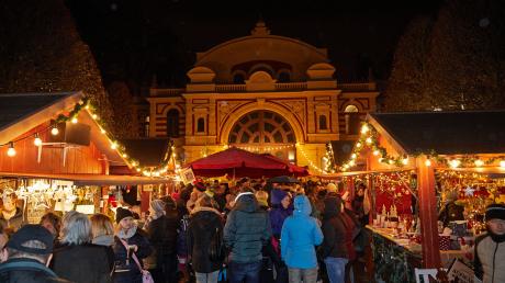 Zu den schönsten Weihnachtsmärkten in der Stadt gehört der Markt im Gögginger Kurhaus.