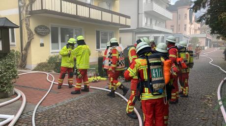 In einem Hotel am Denkmalplatz in Bad Wörishofen ist ein Feuer ausgebrochen.