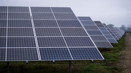 Ein Solarpark soll bei Kühbach entstehen.  
