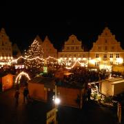 Der Weihnachtsmarkt in Wemding geht noch bis zum 3. Dezember. Auch an vielen anderen Orten im Landkreis Donau-Ries wird in diesen n Tagen die Vorweihnachtszeit eingeläutet.