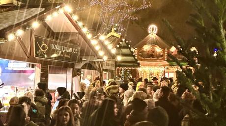 Auch der  Friedberger Advent hat zur "Himmlischen Einkaufsnacht" am Freitag bis 22 Uhr geöffnet. 