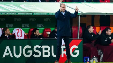 Mit dem 1:1 gegen Borussia Dortmund war FCA-Trainer Jess Thorup zufrieden. Er sieht aber auch noch Verbesserungspotenzial.