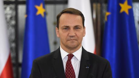 Er ist wieder im Amt. Radoslaw Sikorski hat seine zweite Amtszeit als polnischer Außenminister angetreten. Der 60-Jährige gilt als bestens vernetzt.  