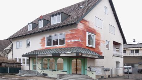Die ehemalige Metzgerei Feuchtmayr im Ortskern von Jettingen steht seit Längerem leer. Das soll sich nun ändern.