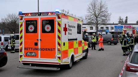 Bei einem Unfall am Donnerstag auf dem Donaubad-Parkplatz ist ein siebenjähriger Junge ums Leben gekommen.