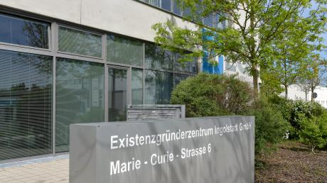 Anfang Mai 1998 eröffnete das Existenzgründerzentrum Ingolstadt (EGZ) in der Marie-Curie-Strasse 6.