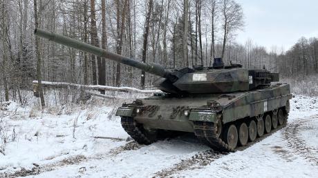 18 Leopard-2-2Panzer hat Deutschland der Ukraine geliefert. Doch aktuell ist kaum einer kampfbereit.