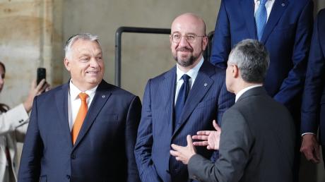 Amtsinhaber und Nachfolger? Der ungarische Ministerpräsident Viktor Orbán könnte Ratspräsident Charles Michel zumindest vorübergehend beerben. 