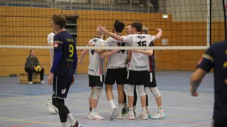 Die Volleyballer des TSV Friedberg jubelten im Tiebreak gegen den SV Schwaig II.