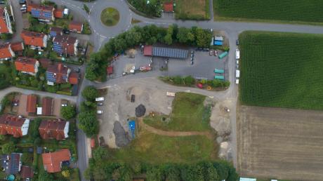 Neben dem Kreisverkehr in Oberwindach soll der neue Windacher Bauhof errichtet werden.