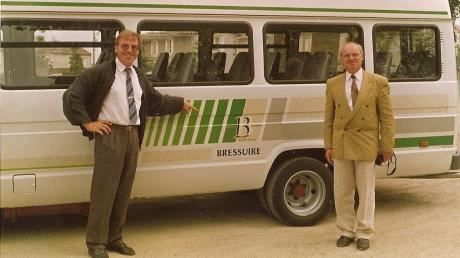 Kreisrat Walter Foellmer, Bürgermeister Albert Kling und andere Friedbergerinnen und Friedberger im Jahr 1991  nach Bressuire, um die Partnerschaft in die Wege zu leiten.
