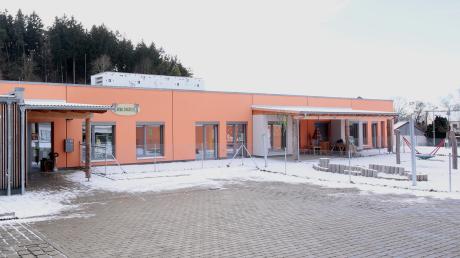 Die neu gebaute Kita in Konzenberg, eine der beiden Einrichtungen in der
Gemeinde Haldenwang: In zwei Schritten erhöhen sich im September 2024 und im
September 2025 die Beiträge. 