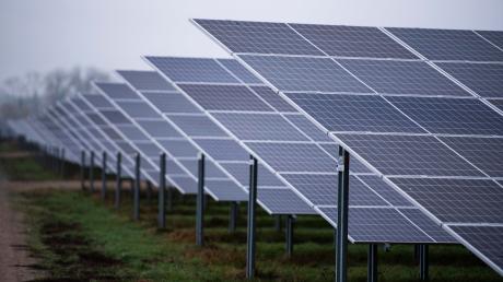 In der Gemeinde Walkertshofen könnte ein Solarpark entstehen, der Energie für 6000 Haushalte produziert.