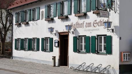Die Wiedereröffnung des Gasthofs am Schloss in Windach dürfte sich um zwei bis drei Monate verzögern.