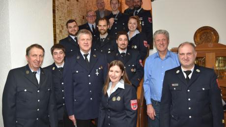 Bei ihrer Jahresversammlung ehrte die Biberbacher Feuerwehr langjährige Vereinsmitglieder und würdigte Personen im aktiven Dienst.