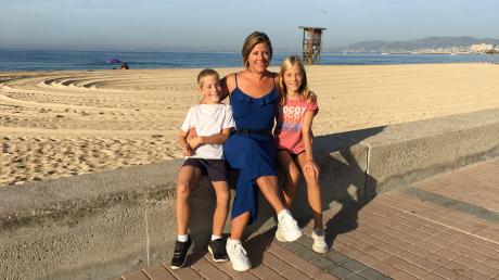 Esther Filgut erfüllte sich mit ihren Kindern den Traum vom Auswandern. Seit Sommer 2022 lebt sie mit Felix und Greta (Foto) sowie zwei weiteren Kindern auf Mallorca.