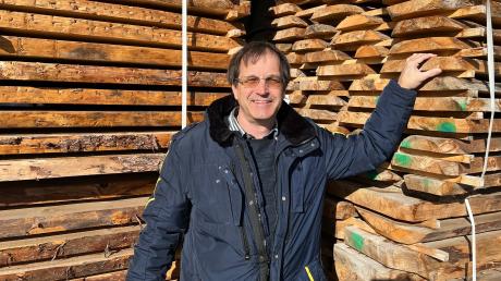 Christoph Denzel, Inhaber von Holz Denzel, blickt auf sein 40-jähriges Firmenjubiläum zurück.