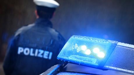 Aufgrund eines Vorfahrtfehlers hat ein 79-jähriger Autofahrer in Inchenhofen einen Unfall verursacht.