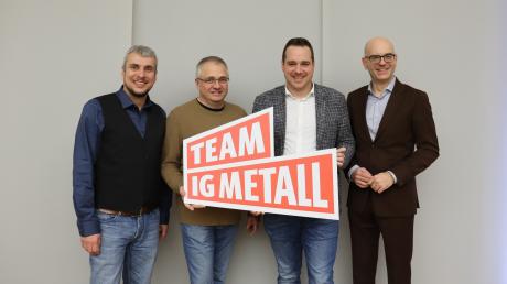 Andreas Domke und Markus Endner wurden von den IG Metall-Vertrauensleuten in ihrem Amt wiedergewählt. Von links: Christian Daiker, Markus Endner, Andreas Domke und Thomas Pretzl.