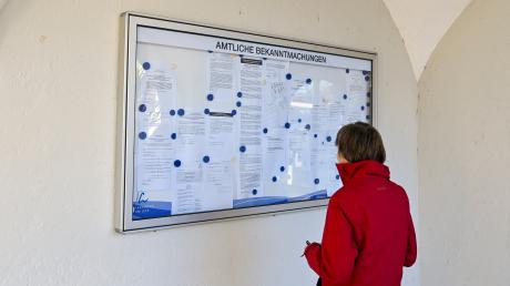 Über amtliche Bekanntmachung der Stadt können sich Bürgerinnen und Bürger unter anderem am Lechhaus in der Katharinenstraße informieren.