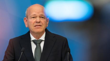 Verschärft den Kurs gegen die AfD: Burkhard Körner, Präsident des Bayerischen Landesamts für Verfassungsschutz.
