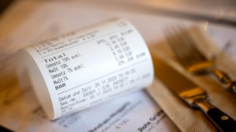 Seit dem 1. Januar gilt auf Speisen in der Gastronomie wieder der volle Mehrwertsteuersatz von 19 Prozent. Was sind die Folgen für Restaurants im Kreis Neu-Ulm?