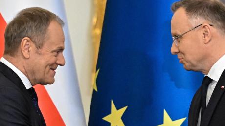 Andrzej Duda (rechts), Präsident von Polen, und Donald Tusk, Ministerpräsident von Polen, ringen um die Zukunft des Landes.