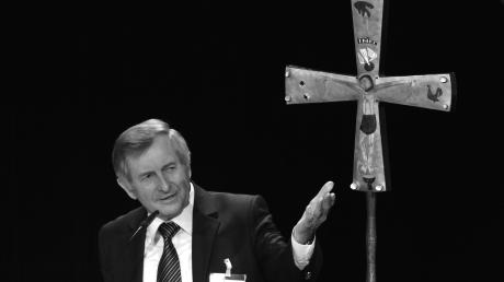 2008 verließ Alois Glück den politischen Betrieb und übernahm von 2009 bis 2015 das Amt des Präsidenten des Zentralkomitees der deutschen Katholiken. Am Montag ist er gestorben.
