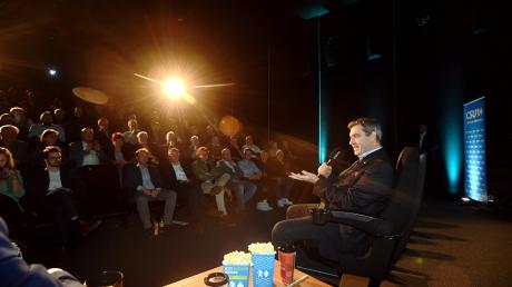 Im Cineplex-Kino in Meitingen sprach Ministerpräsident Markus Söder über Politisches und Privates, über Familie und Partei.