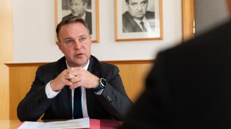 Der Chef der österreichischen Sozialdemokraten Andreas Babler will bei den Wahlen 2024 neuer Kanzler werden.