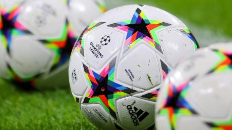 Sternchen in der Champions League: Kein europäischer Wettbewerb ohne eigenen Spielball.