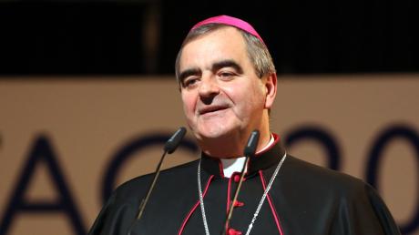 Der Apostolische Nuntius Nicola Eterović kommt nach Dillingen. 