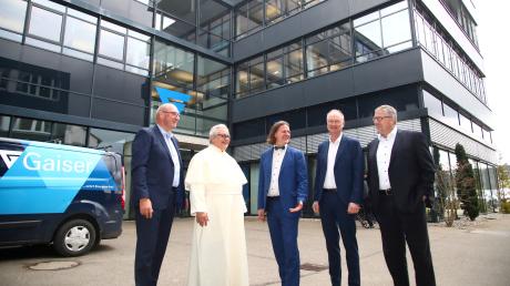 Das Ulmer Unternehmen Gaiser lud zu einem Nachmittag zum Thema Klimawandel: (von links) Harald Kretschmann (Gaiser), Pater Roman, Timo Leukefeld, Sven Plöger und Reinhold Köhler. 