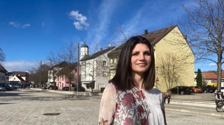 Corinna Heiss auf dem Marktplatz in Illertissen. Die 37-Jährige engagierte sich in der Werteunion und trat 2021 aus.