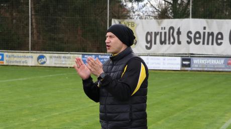 Noch viel Arbeit hat Rückkehrer Markus Heermeier mit seinem VfB Mickhausen um die Klasse zu halten. Ein Sieg gegen den Tabellenletzten Inningen ist jetzt schon fast Pflicht.
