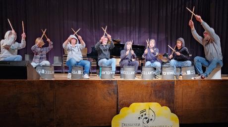 Cool – das neue Bucket-Drums-Ensemble der Musikschule Dießen.