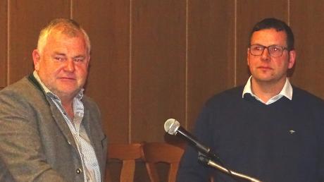 Kreisobmann Wolfgang Teifelhart (links) und der schwäbische Bezirkspräsident Stephan Bissinger gaben einen Überblick über aktuelle Themen der Landwirtschaft.

