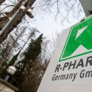 Der Firmensitz von R-Pharm Germany ist durch einen Zaun geschützt. Der russische Mutterkonzern sucht nach einem Käufer für den Standort Illertissen.