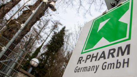 Der Firmensitz von R-Pharm Germany ist durch einen Zaun geschützt. Der russische Mutterkonzern sucht nach einem Käufer für den Standort Illertissen.