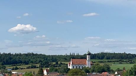 In der Kirche von Edelstetten fand das Passionssingen der Beratungsstelle für Volksmisk statt.