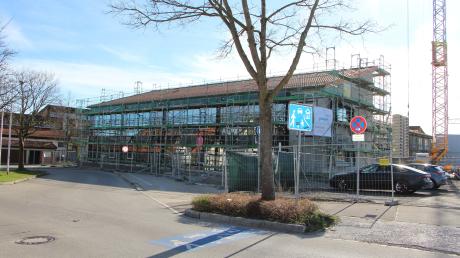 In dem neuen Anbau an der Grundschule Friedberg-Süd soll mehr Platz für die Ganztagsbetreuung und eine Mensa entstehen.
