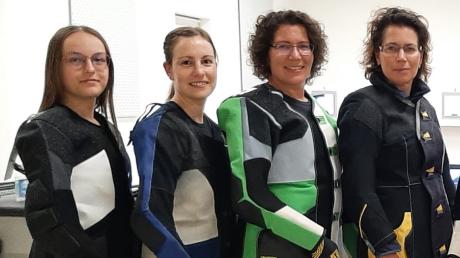 Die erfolgreichen Minderoffingerinnen haben die ganze Saison über Frauenpower bewiesen: (von links) Franziska Straub, Tina Eichberger, Ursula Kerle und Cornelia Mayer.