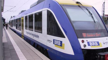Wegen Bauarbeiten ist die Bahnstrecke Augsburg-Friedberg vom 12. bis 26. April 2024 gesperrt. 