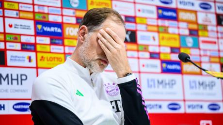 „Ich kann es nicht erklären“: Für Bayern Münchens Trainer Thomas Tuchel markierte die 2:3-Niederlage in Heidenheim einen weiteren Tiefpunkt.