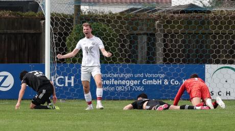 Luis Fischer brachte den BC Aichach gegen den TSV Friedberg mit zwei Toren auf die Siegerstraße.