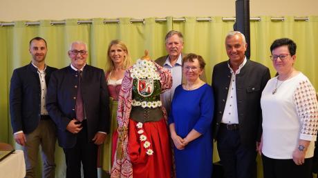 Andreas Steinbacher (von links), Ferdinand Munk,
Monika Wiesmüller-Schwab, Alfred Stocker, Monika Stocker, Gerhard Jauernig und Christine Schmid sind stolz auf den Brauchtumsverein. 