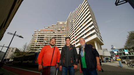 Drei Männer, die sich um das Donaucenter in Neu-Ulm sorgen, weil es ihr Zuhause ist: Ali Dabanli, Harald Ruess, Egon Gross.