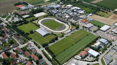 Auf der Sportanlage Haunstetten könnte bald ein neues Kunstrasenfeld entstehen. Die Stadt will dafür 1,5 Millionen Euro investieren. 