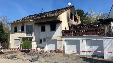 Beim Brand in Regglisweiler kam eine ältere Frau ums Leben. Das Feuer hat so gut wie alles zerstört. Die anderen Bewohner stehen vor dem Nichts.