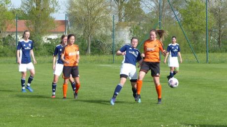 Die Maihinger Fußballerinnen waren mit einem Punkt gegen den SV Wattenweiler noch gut bedient.